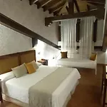 La Casona De Revolgo Hotel
