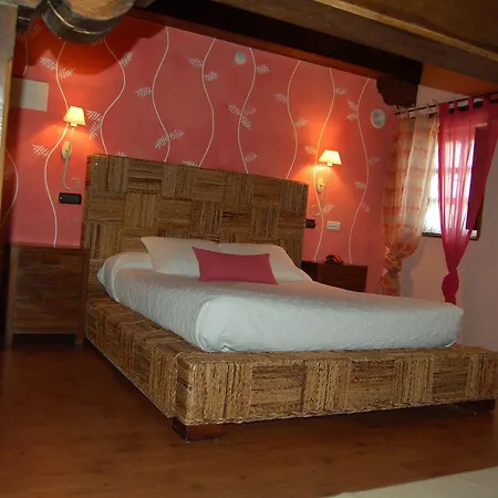 Hotell La Casona De Revolgo