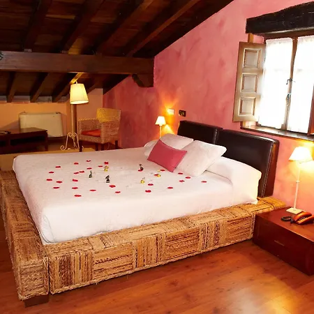 La Casona De Revolgo