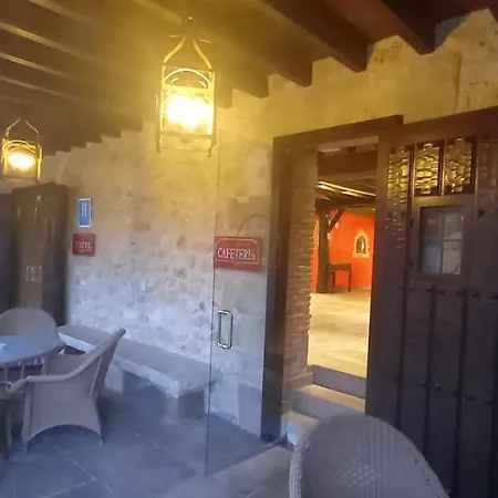 La Casona De Revolgo Hotell 4*