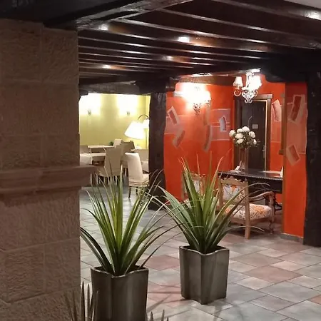 La Casona De Revolgo 4* サンティリャーナ・デル・マル