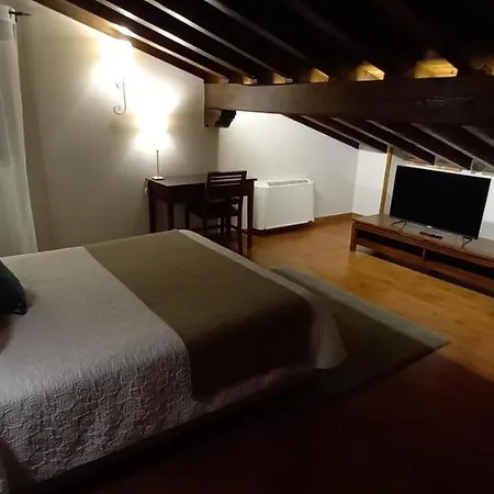 La Casona De Revolgo ホテル サンティリャーナ・デル・マル