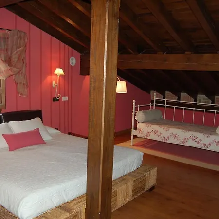 La Casona De Revolgo ホテル