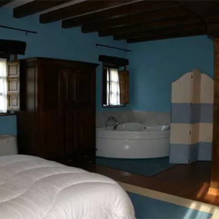 La Casona De Revolgo 4* Santillana del Mar