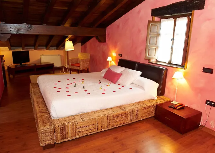 La Casona De Revolgo