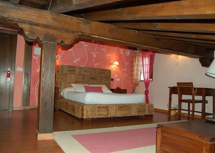 La Casona De Revolgo