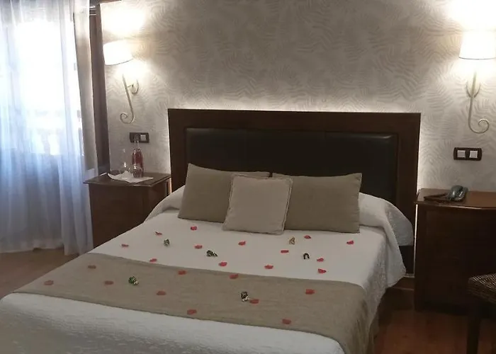 La Casona De Revolgo Szálloda