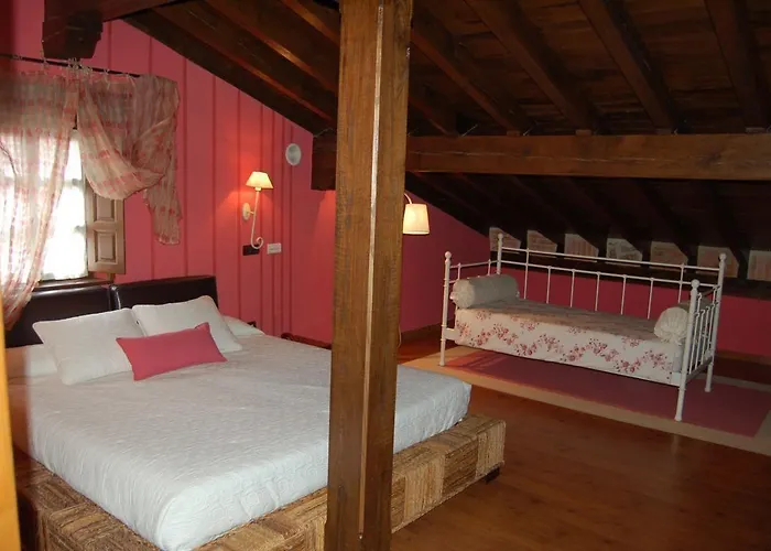 La Casona De Revolgo Hotel