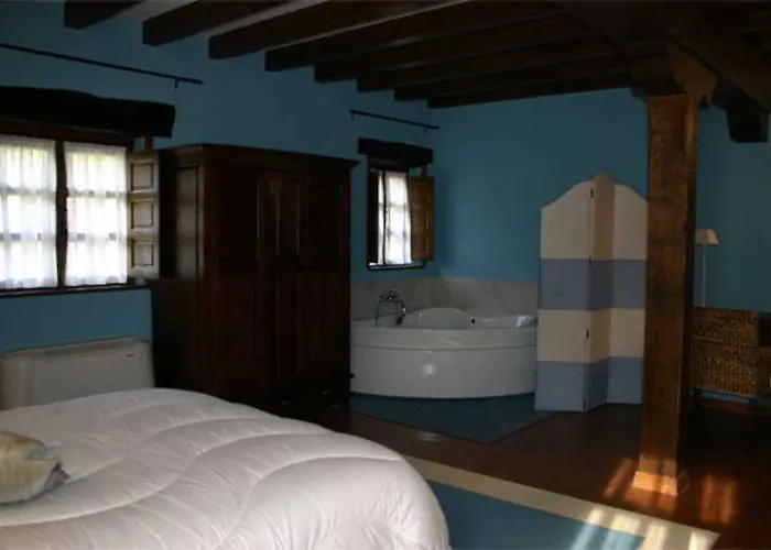 La Casona De Revolgo 4* Santillana del Mar