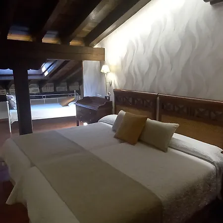 Hotell La Casona De Revolgo Santillana del Mar