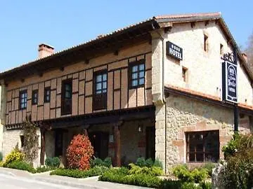 La Casona De Revolgo 호텔 4*