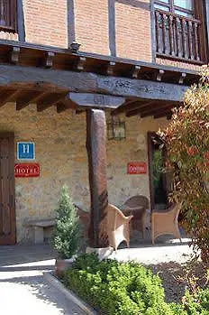 La Casona De Revolgo 4*